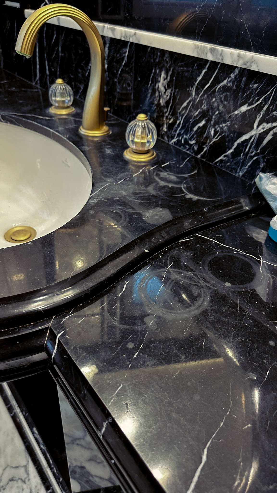 Renowacja blatu marmurowego